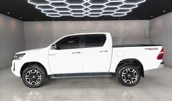 REVO PRE 2022 2.4 MID AT DOUBLE CAB WHITE  1199 full