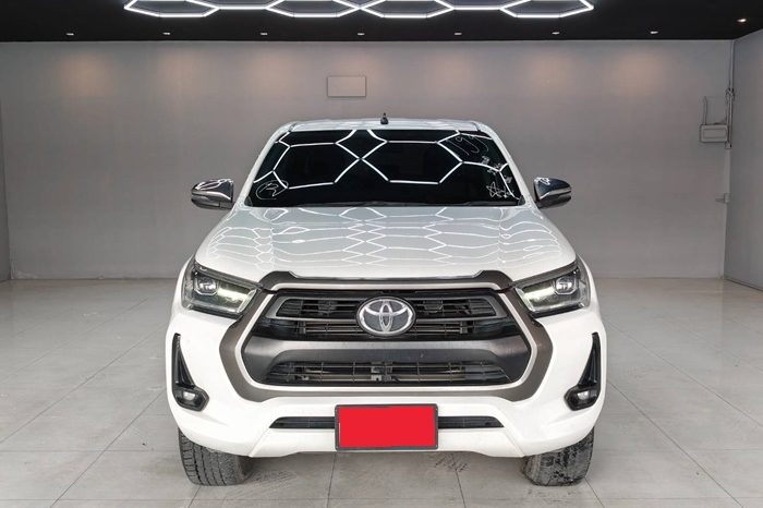 REVO PRE 2022 2.4 MID AT DOUBLE CAB WHITE  1199 full