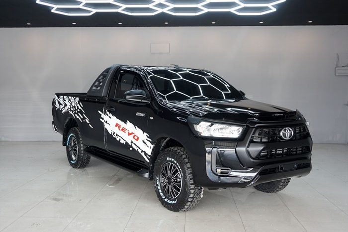 REVO 2WD 2021 2.4J MT STANDARD BLACK  916 full