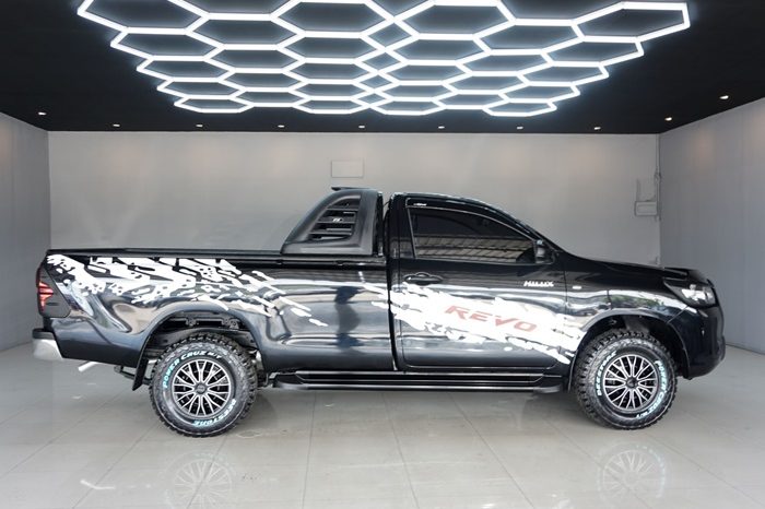 REVO 2WD 2021 2.4J MT STANDARD BLACK  916 full