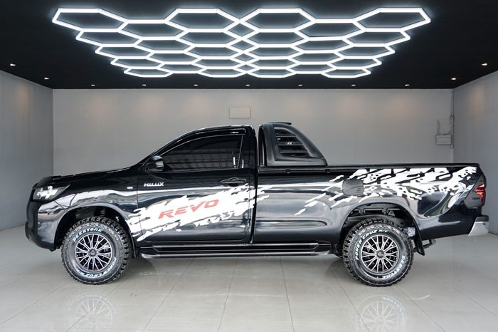 REVO 2WD 2021 2.4J MT STANDARD BLACK  916 full