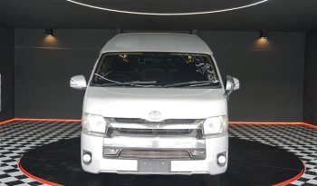 TOYOTA 2WD 2019 3.0 AT COMMUTER SILVER  1361 full