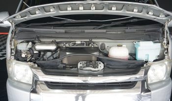 TOYOTA 2WD 2019 3.0 AT COMMUTER SILVER  1361 full