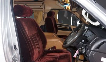 TOYOTA 2WD 2019 3.0 AT COMMUTER SILVER  1361 full