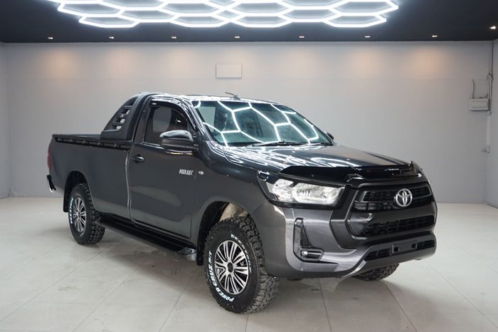 REVO 2WD 2021 2.4J MT STANDARD DARK GREY  1052 full