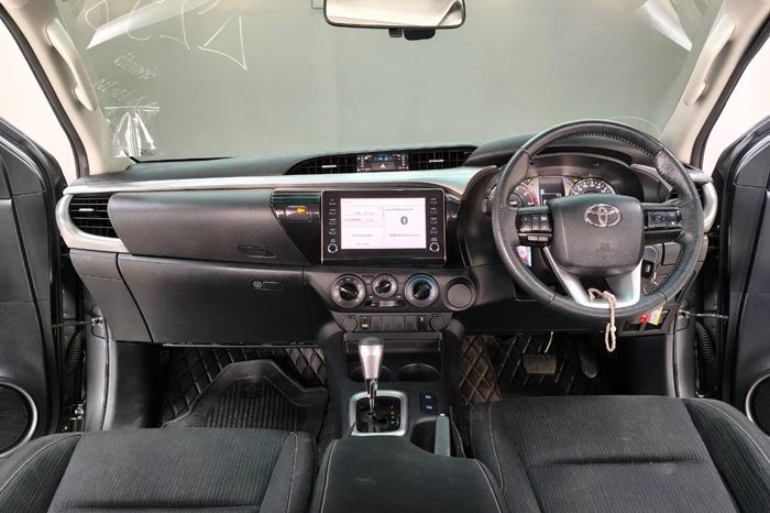 REVO PRE 2021 2.4 MID AT DOUBLE CAB DARK GREY 4298 full
