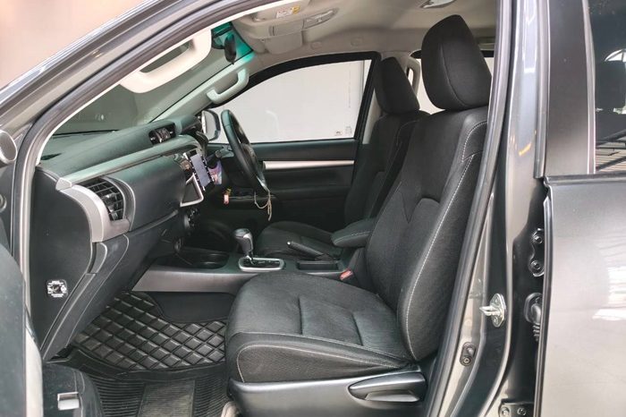 REVO PRE 2021 2.4 MID AT DOUBLE CAB DARK GREY 4298 full