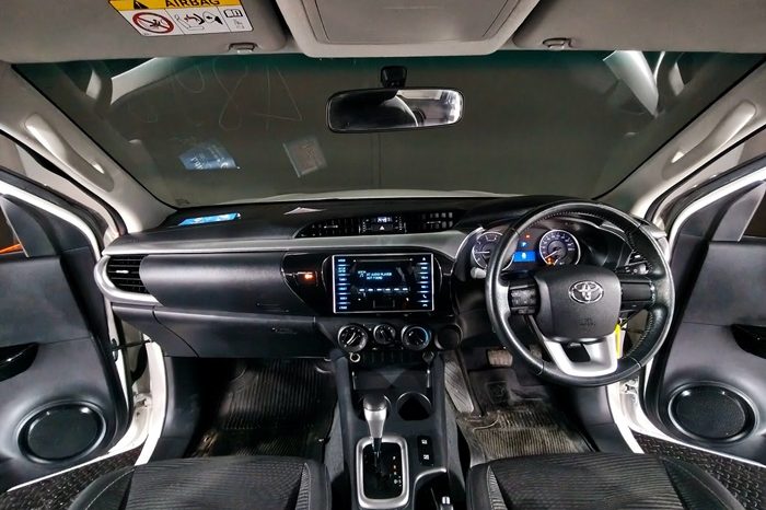 REVO PRE 2019 2.4E AT SMART CAB WHITE  4898 full