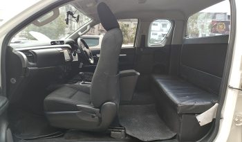 REVO PRE 2021 2.4 ENTRY AT SMART CAB WHITE  7288 full
