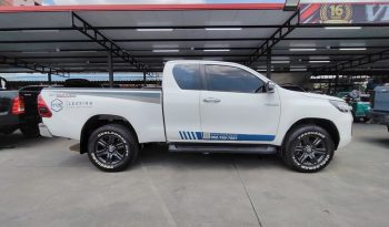 REVO PRE 2021 2.4 ENTRY AT SMART CAB WHITE  7288 full