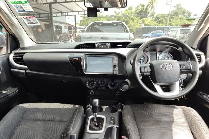 REVO PRE 2021 2.4 ENTRY AT SMART CAB WHITE  7288 full