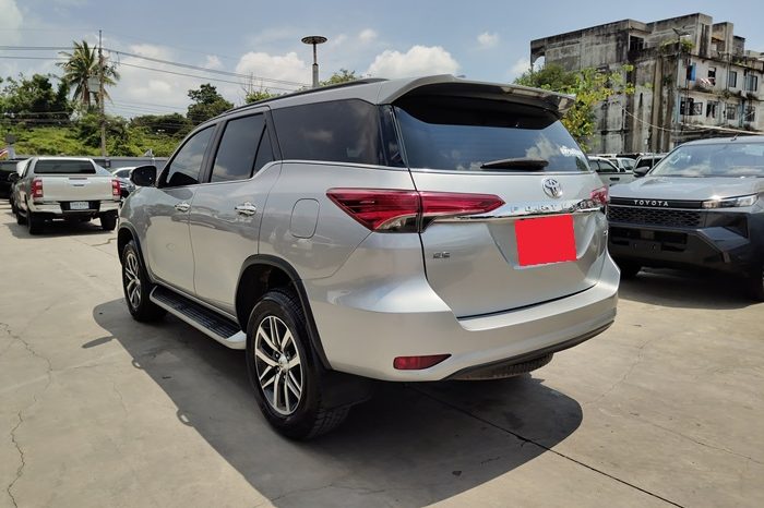 TOYOTA 4WD 2019 2.8V AT FORTUNER SILVER  9341 full