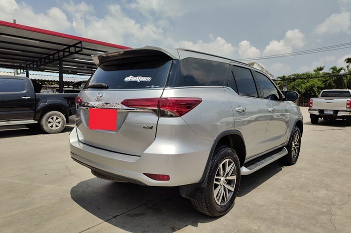 TOYOTA 4WD 2019 2.8V AT FORTUNER SILVER  9341 full