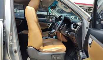 TOYOTA 4WD 2019 2.8V AT FORTUNER SILVER  9341 full