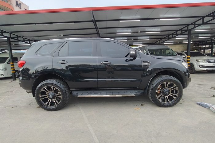FORD 4WD 2018 3.2 AT EVEREST SUV BLACK  9189 full