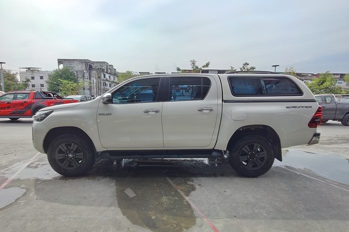REVO PRE 2021 2.4 ENTRY AT DOUBLE CAB WHITE  8609 full