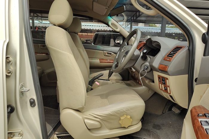 VIGO PRE 2012 3.0E AT DOUBLE CAB BROWN 1280 full