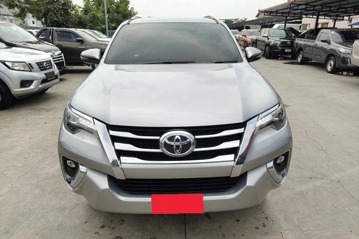 TOYOTA 2WD 2020 2.4V AT FORTUNER SILVER  2845 full
