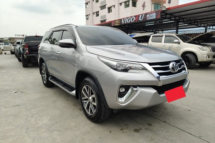 TOYOTA 2WD 2020 2.4V AT FORTUNER SILVER  2845 full