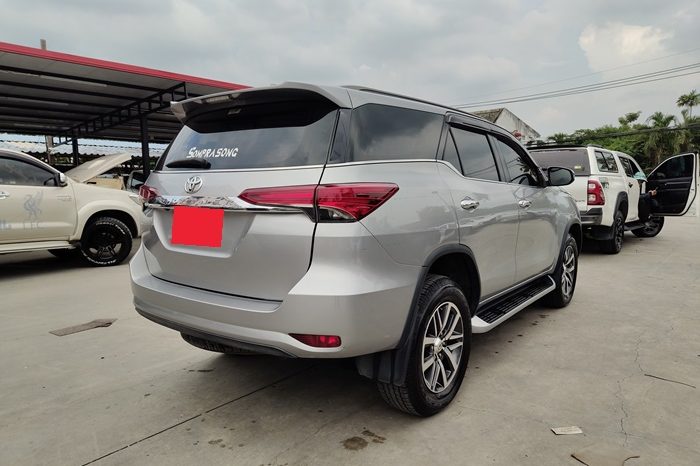 TOYOTA 2WD 2020 2.4V AT FORTUNER SILVER  2845 full