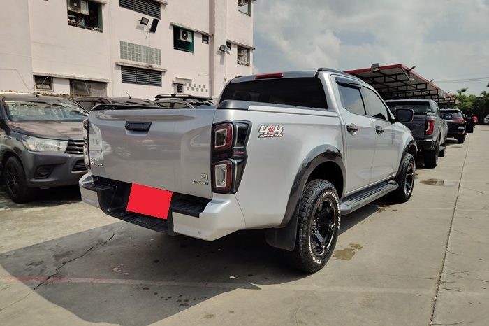ISUZU 4WD 2020 3.0 AT DOUBLE CAB SILVER  2115 full