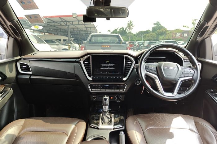 ISUZU 4WD 2020 3.0 AT DOUBLE CAB SILVER  2115 full
