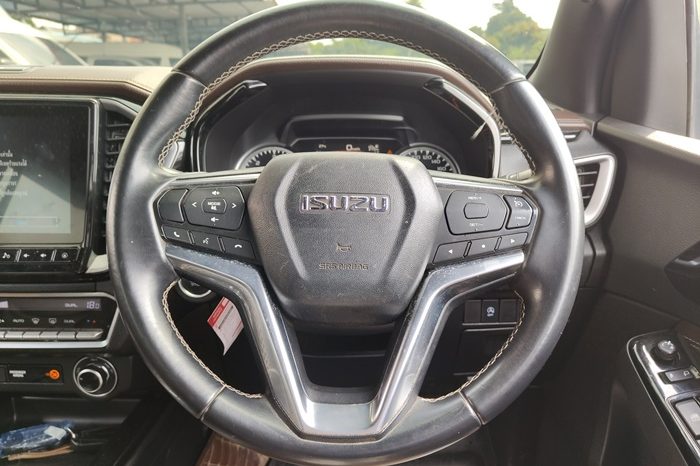 ISUZU 4WD 2020 3.0 AT DOUBLE CAB SILVER  2115 full