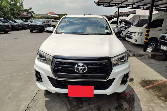 REVO PRE 2019 2.4E AT DOUBLE CAB WHITE  3961 full