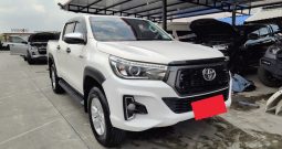 REVO PRE 2019 2.4E AT DOUBLE CAB WHITE  3961