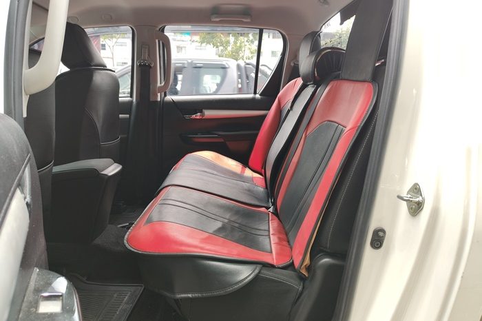 REVO PRE 2019 2.4E AT DOUBLE CAB WHITE  3961 full