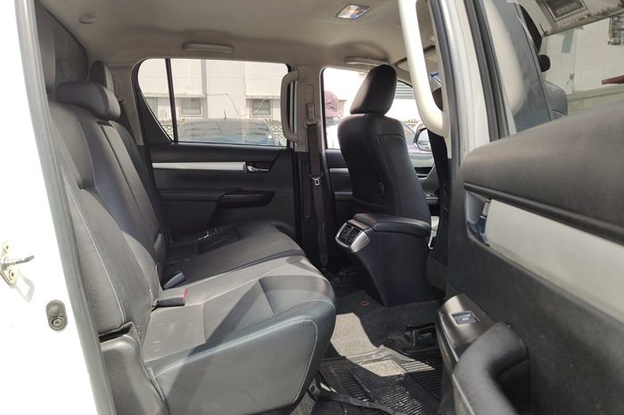 REVO 4WD 2021 2.8 HIGHT AT DOUBLE CAB WHITE  2108 full
