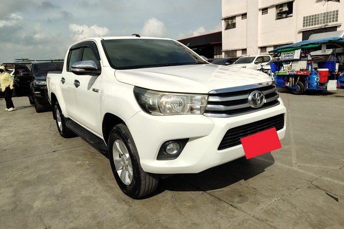 REVO PRE 2015 2.4E AT DOUBLE CAB WHITE  3107 full