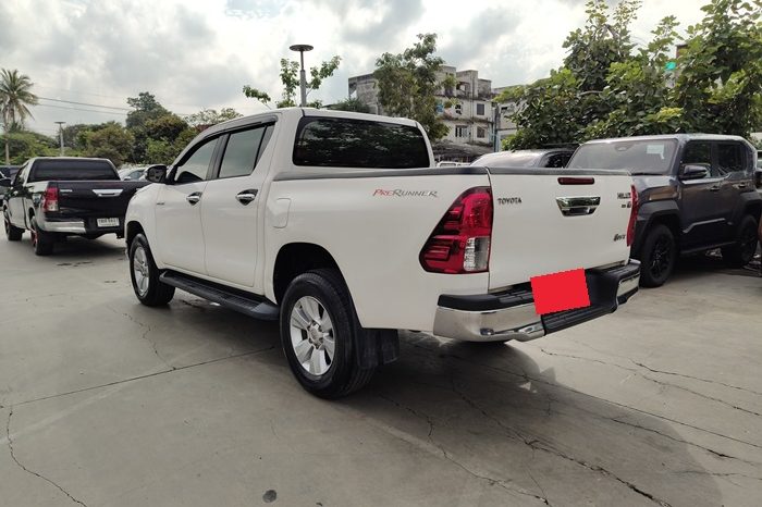 REVO PRE 2015 2.4E AT DOUBLE CAB WHITE  3107 full