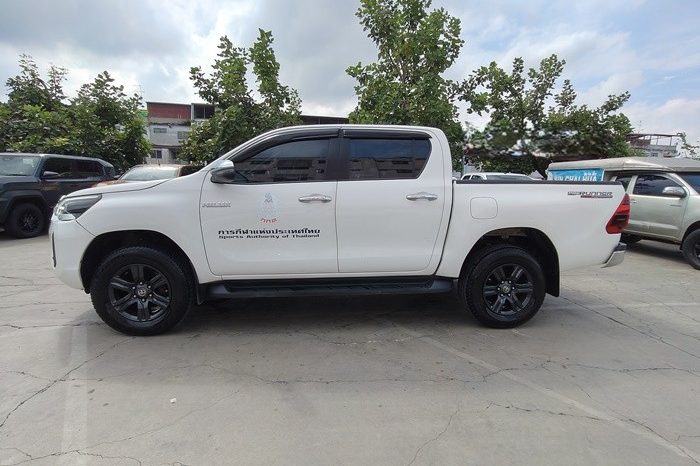 REVO PRE 2022 2.4 ENTRY AT DOUBLE CAB WHITE 6278 full