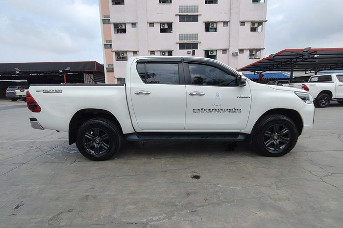 REVO PRE 2022 2.4 ENTRY AT DOUBLE CAB WHITE 6278 full