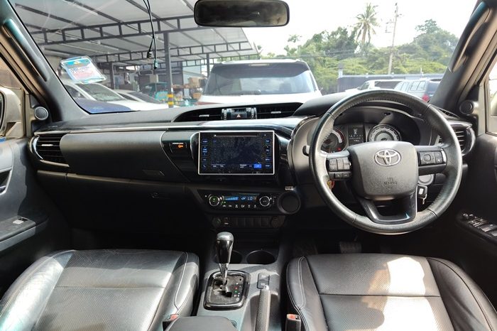 ROCCO PRE 2019 2.8G AT DOUBLE CAB WHITE 3854 full