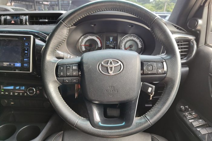 ROCCO PRE 2019 2.8G AT DOUBLE CAB WHITE 3854 full