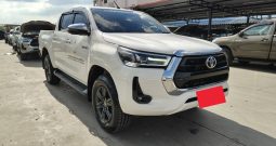 REVO PRE 2022 2.4 ENTRY AT DOUBLE CAB WHITE  6271