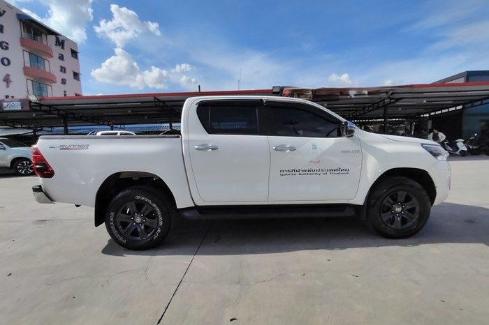 REVO PRE 2022 2.4 ENTRY AT DOUBLE CAB WHITE  6271 full