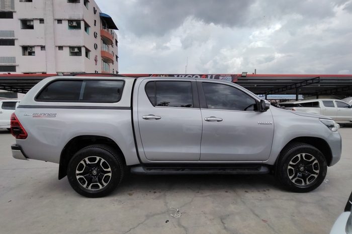 REVO PRE 2021 2.4 HIGHT AT DOUBLE CAB SILVER  8753 full