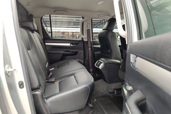 REVO PRE 2021 2.4 HIGHT AT DOUBLE CAB SILVER  8753 full