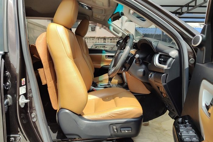 TOYOTA 4WD 2016 2.8V AT FORTUNER BROWN  6674 full
