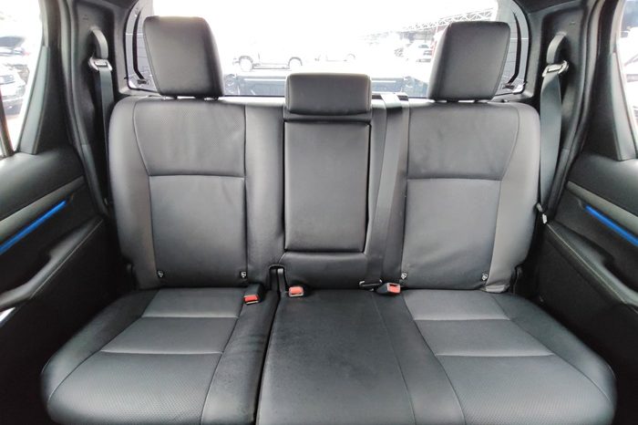 ROCCO PRE 2024 2.4 HIGHT AT DOUBLE CAB BLACK  5915 full