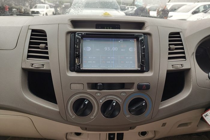 VIGO 4WD 2007 3.0G AT DOUBLE CAB SILVER  1680 full