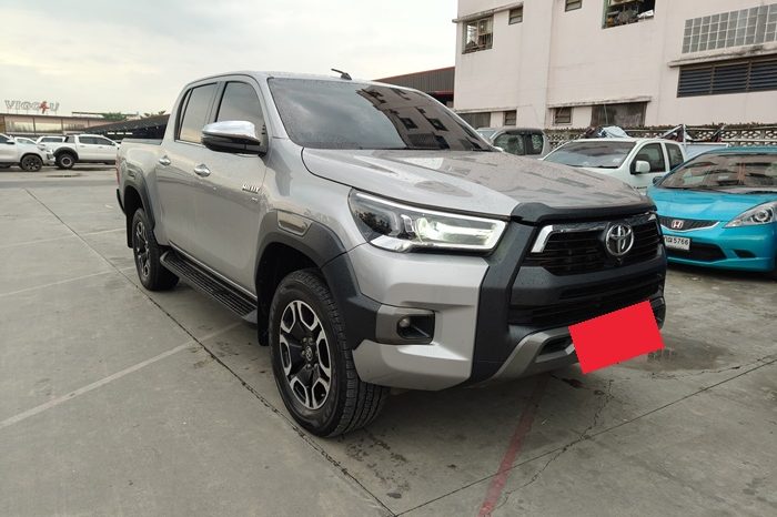REVO 4WD 2022 2.8 HIGHT AT DOUBLE CAB SILVER  3074 full