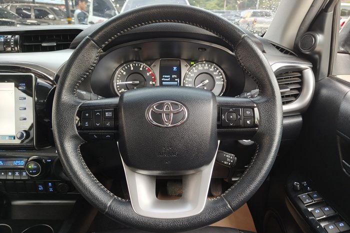 REVO 4WD 2022 2.8 HIGHT AT DOUBLE CAB SILVER  3074 full