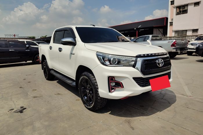REVO PRE 2018 2.4E AT DOUBLE CAB WHITE  1242 full