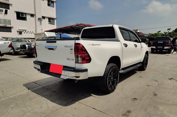 REVO PRE 2018 2.4E AT DOUBLE CAB WHITE  1242 full