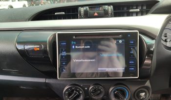 REVO PRE 2018 2.4E AT DOUBLE CAB WHITE  1242 full