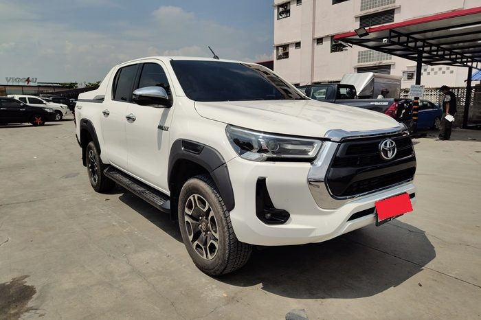 REVO PRE 2022 2.4 MID AT DOUBLE CAB WHITE  9092 full